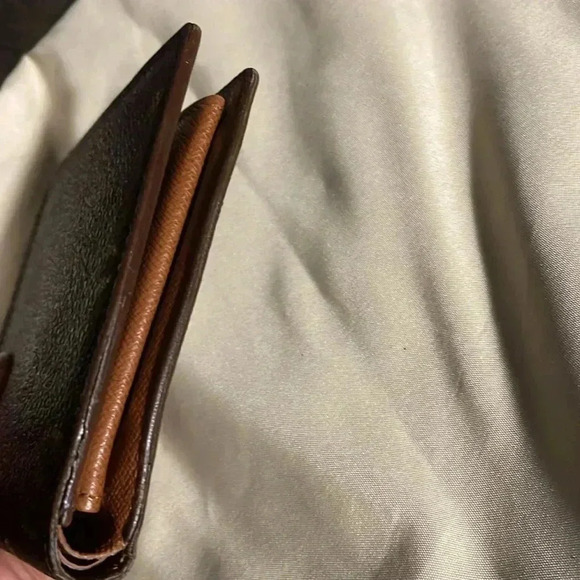 💥Host Pick💥 Louis Vuitton Mens Monogram Wallet w/Dust Bag - Picture 11 of 12
